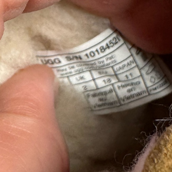 UGG Jessie Bow II Booties - Picture 5 of 7